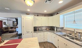 2015 Willard Dr, Altus, OK 73521