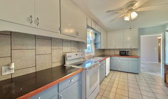 1018 N B St, Arkansas City, KS 67005
