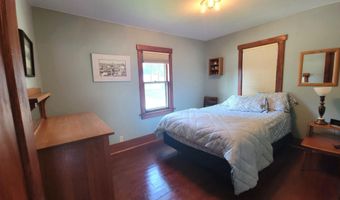 1532 Kellogg Ave, Ames, IA 50010