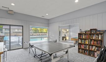 174 Williamsburg Ct, Albany, NY 12203