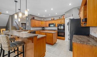 1205 N Dewey, Auburn, IN 46706