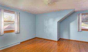 1717 E LINDBERGH St, Appleton, WI 54911