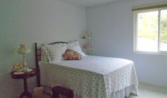 2547 Meade Ct, Ann Arbor, MI 48105