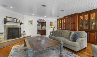 1099 Campbell Dr, Biloxi, MS 39532