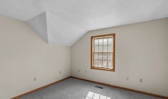 9 Maxwell Dr, Brookline, NH 03033