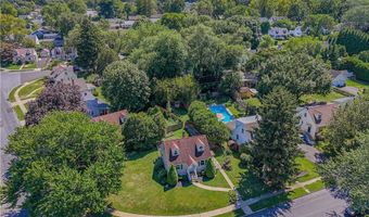 302 College Dr, Allentown, PA 18104
