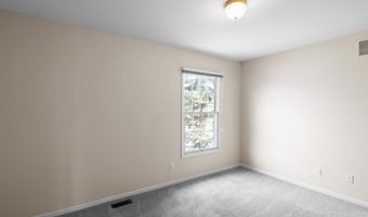 668 Boston Ct, Ann Arbor, MI 48103