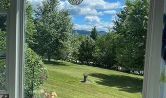 14 Grandview Dr, Berlin, NH 03570