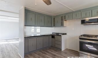 23 3rd Ave W, Deaver, WY 82421