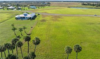 22821 Yellow Button, Alva, FL 33920