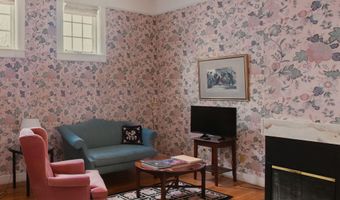 124 Elm St, Bennington, VT 05201
