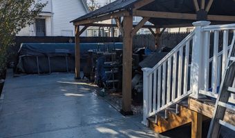 35 Kent Ave, Bridgeport, CT 06610