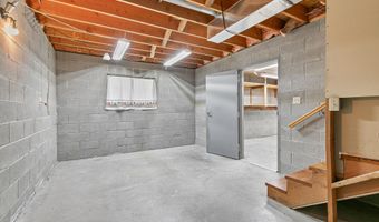11597 Corp Ranch Rd, Ashland, OR 97520