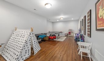 1306 Lori Lea St, Auburn, IN 46706