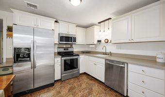 121 Twin Brook Ln 121, Bellingham, MA 02019