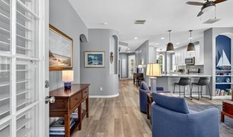 5610 GOLDEN ISLES Dr, Apollo Beach, FL 33572