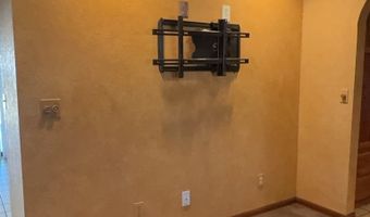15370 Tacony Rd, Apple Valley, CA 92307