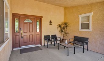 19581 Powhatan Rd, Apple Valley, CA 92308
