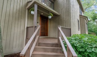 3735 Tremont Ln, Ann Arbor, MI 48105