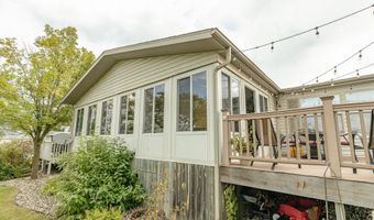 1301 Wood Duck Rd, Arnolds Park, IA 51331