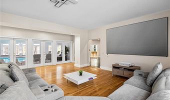 35 River Run, East Greenwich, RI 02818