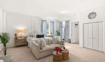 208 S Pacific St, Oceanside, CA 92054