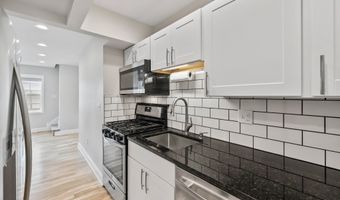 402 S 11th St, Adel, IA 50003