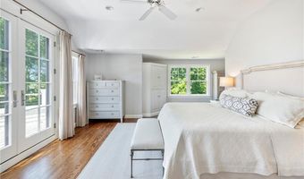 60 Van Wickle Ln, Bristol, RI 02809