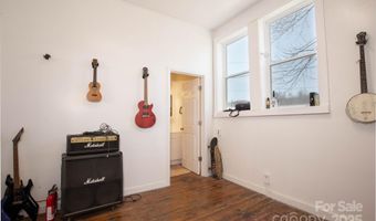 23 N 226 Hwy, Bakersville, NC 28705