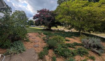 1638 Academy St, Charlotte, NC 28205