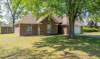 633 Meadowbrook Dr, Alma, AR 72921