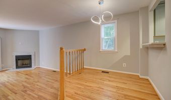 5919 SAINT GILES Way, Alexandria, VA 22315