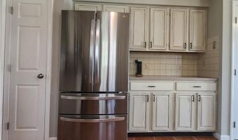 54 Sefton Dr, Bristol, RI 02809