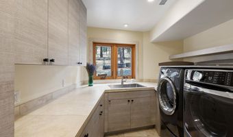 63220 Johnson Rd, Bend, OR 97703