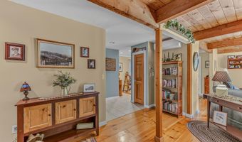 45 E Clement Rd, Bridgewater, NH 03222