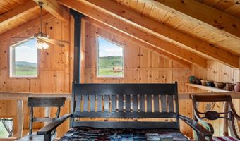 15 S RAINBOW Dr, Cora, WY 82925