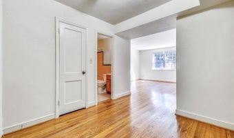 7814 TILBURY St #17, Bethesda, MD 20814