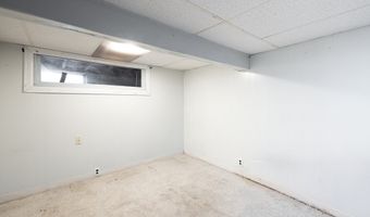 3 Sandra St, Bristol, CT 06010