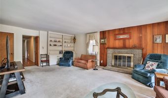 26 Devon Ln, Amherst, NY 14221