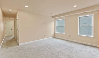 922 MADISON St NW 304, Washington, DC 20011