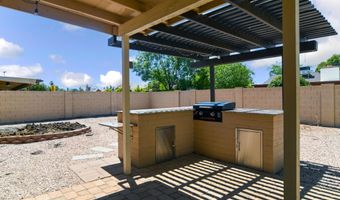 2421 W Brooks St, Chandler, AZ 85224