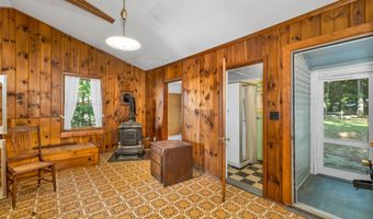 2 S Kenney Shr, Wolfeboro, NH 03894