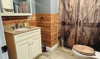 41 Little River Ln, Canterbury, CT 06331