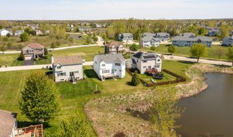 1094 Holly Dr, Antioch, IL 60002