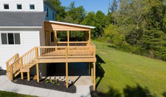 8047 Lavelle Rd, Athens, OH 45701