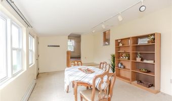 200 Princess Ave, Cranston, RI 02920