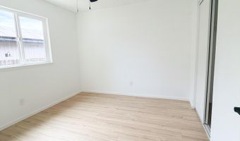 2860 NE Iris St, Anderson, CA 96007
