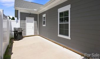 26 Walnut Springs Dr, Asheville, NC 28804