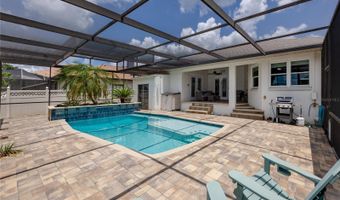 1116 KINGFISH Pl, Apollo Beach, FL 33572