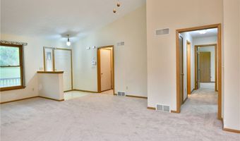 5180 Winthrop Dr, Austintown, OH 44515